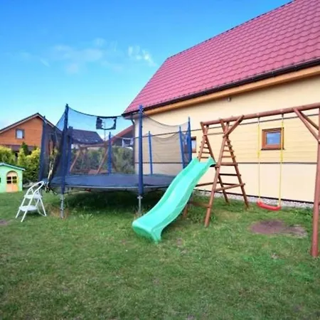 Holiday Studio Near The Beach, Playground
